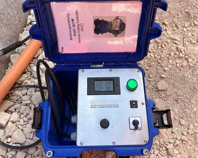EASY OUT-Anker im Rückbau: Erfolgreiche Projekte in Ulm, Potsdam und Dresden mit 100 % Ausbauquote – sicher, effizient und auch bei verfülltem Arbeitsraum zuverlässig